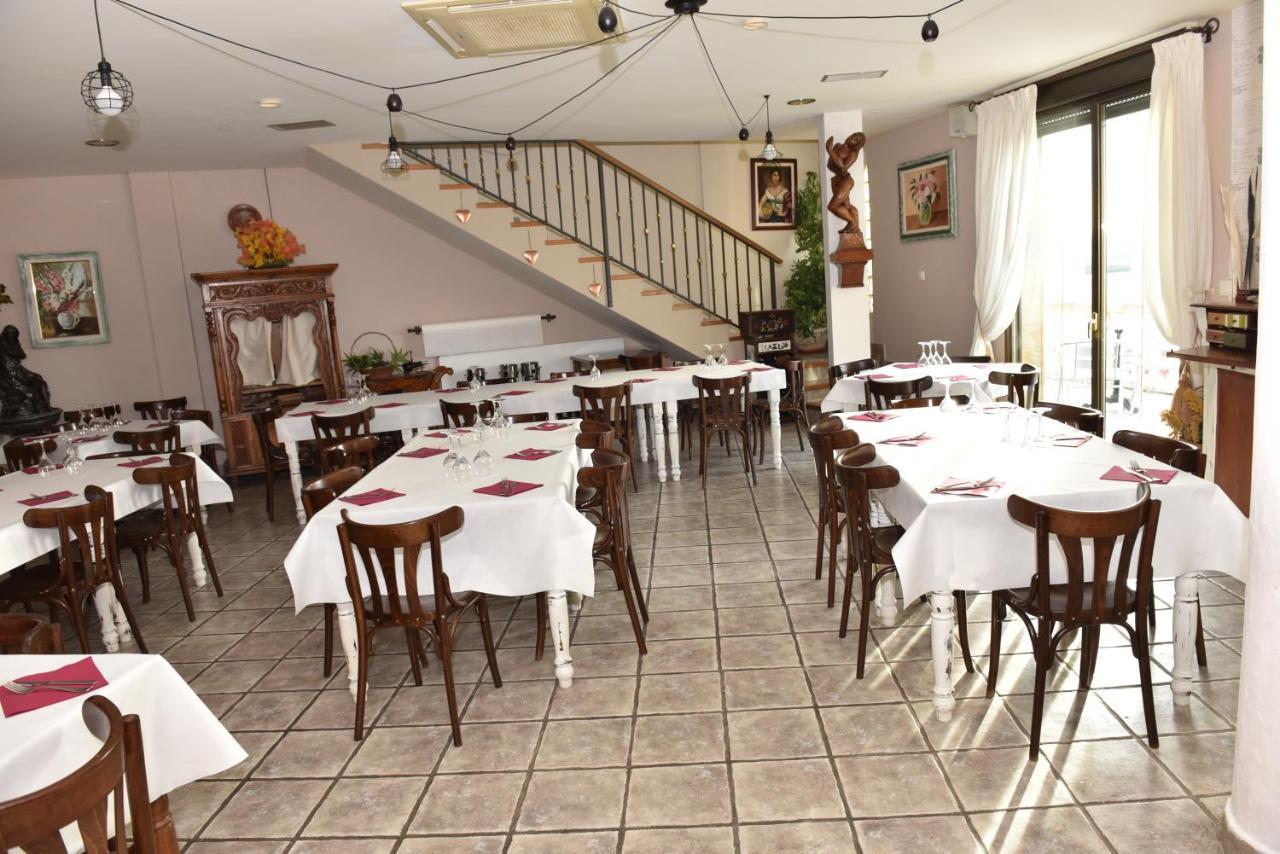 Hotel Rural El Castillo Larraga Exterior photo